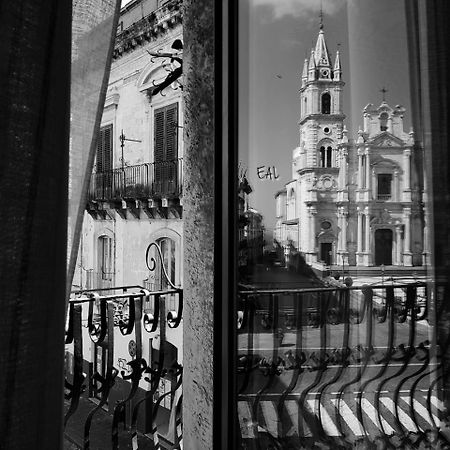 Appartamenti Piazza Duomo Acireale Exterior foto